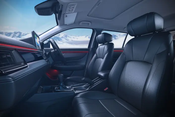 Front seats of Honda Elevate Black Edition